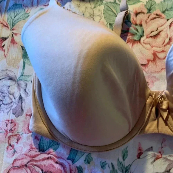 Victoria Secret Women’s Tan Bra Size 32 DDD - Picture 3 of 12